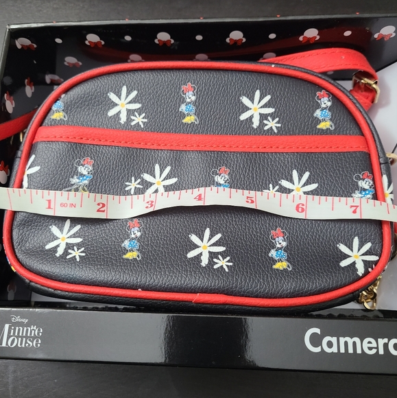 Disney Minnie Mouse Camera bag and Dangle gift set New In Box - Picture 2 of 8